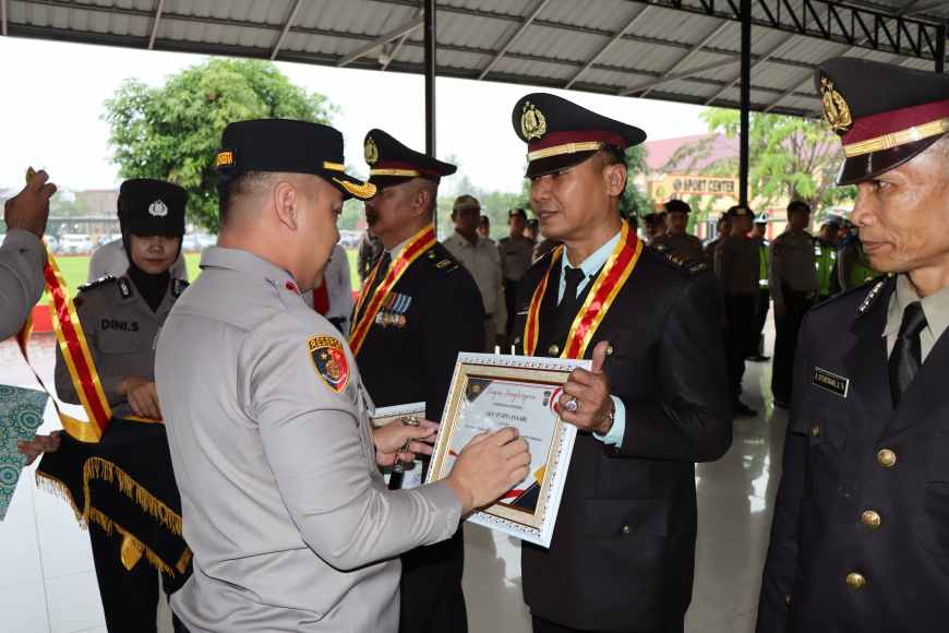 Kapolresta Deli Serdang Pimpin Upacara Purna Bakti