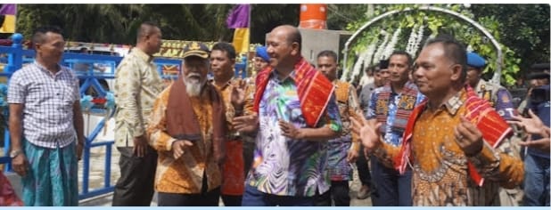 PLT Bupati Langkat Resmikan Tugu Sembiring Pandia di Batang Serangan