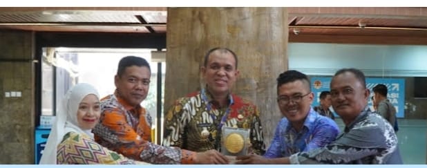 PJ Bupati Langkat Faisal Hasrimy Jemput Piala Adipura tahun 2023 untuk Langkat