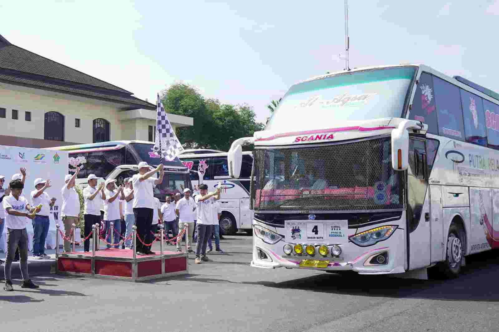 Mudik Gratis BUMN PTPN IV PalmCo Regional 1 Berangkatkan 500 Pemudik ke Tujuh Kota di Sumatra