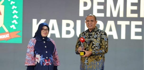 PJ Bupati Langkat Faisal Hasrimy Terima Penghargaan Nasional: Bukti Kolaborasi “Bubur Pedas” Sukses Bangun Langkat