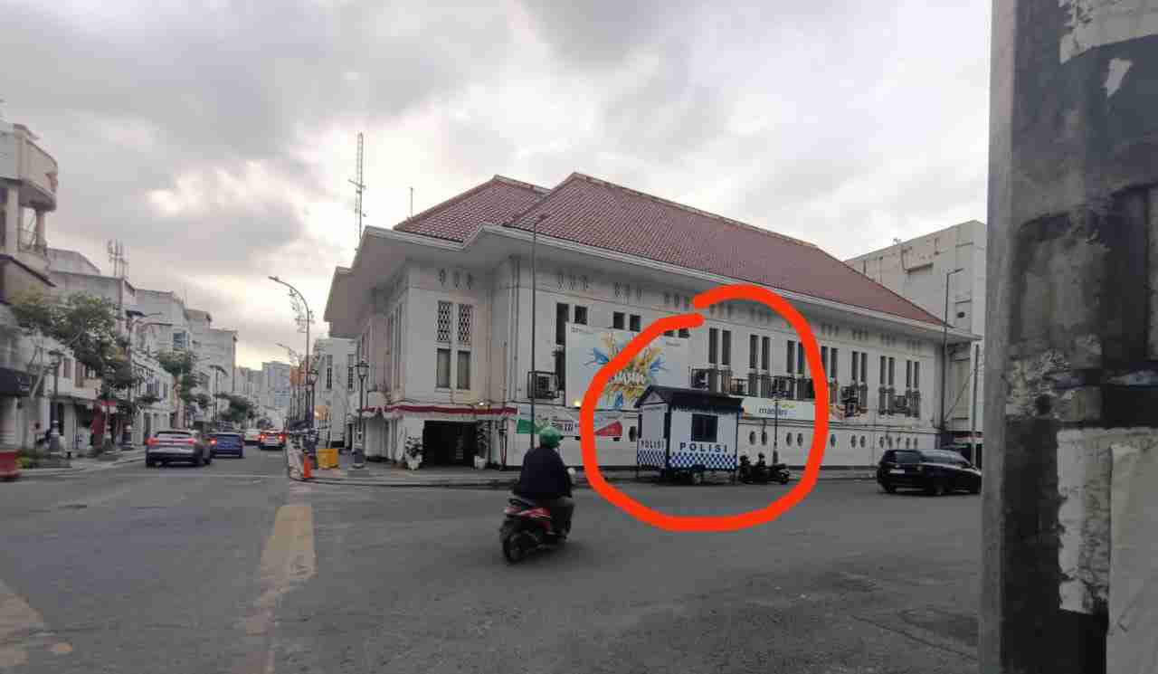 Waspada di Perempatan Jl. Pemuda dan Jl. Palang Merah, Medan: Petugas Lalu Lintas Dituding Ganas