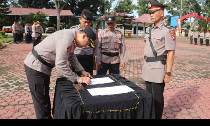 Upacara Sertijab Kabag Ren dan Pelepasan Purna Tugas Personil Polres Langkat Berlangsung Khidmat