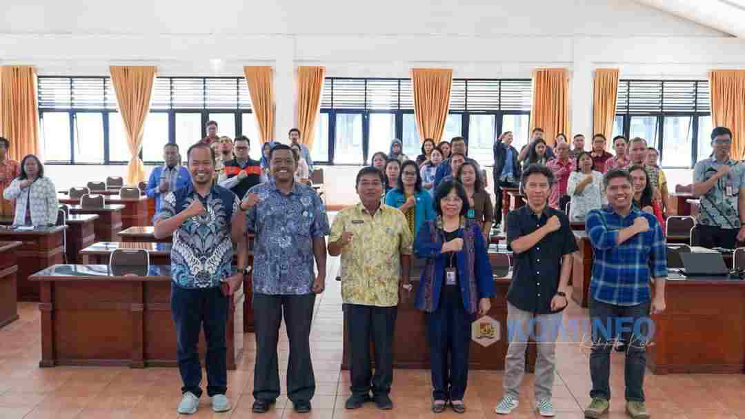 Asisten Perekonomian dan Pembangunan Sekda Kab. Karo buka Rapat Koordinasi Forum Satu Data Indonesia 