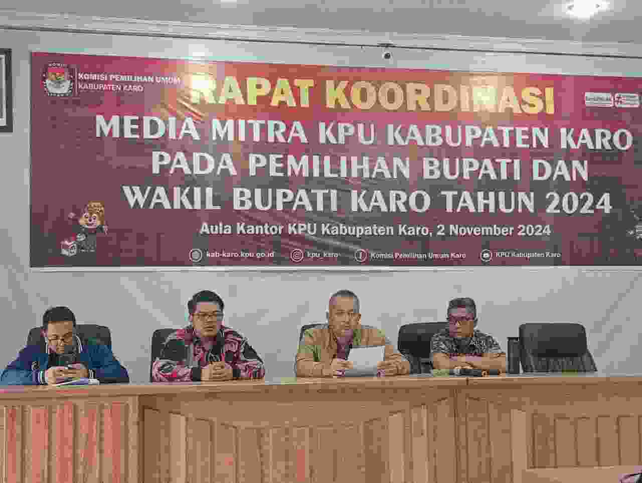 KPU Karo Gelar Rapat Koordinasi Terkait Media Mitra KPU Pada Pemilihan Bupati Dan Wakil Bupati Karo 2024