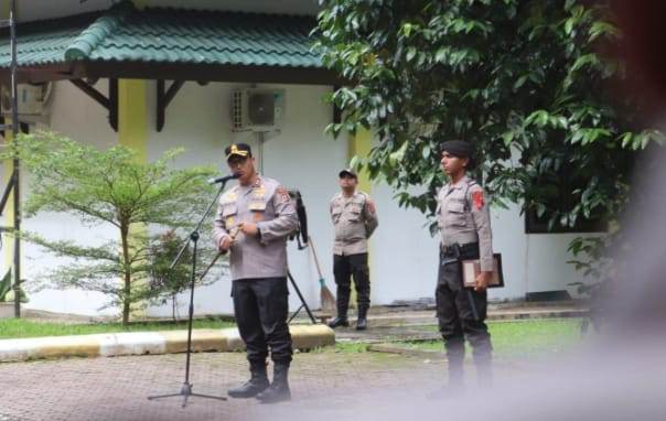 Kapolres Langkat Pimpin Apel Pengamanan Rapat Rekapitulasi Suara Pilkada Serentak 2024 di Tingkat Kabupaten